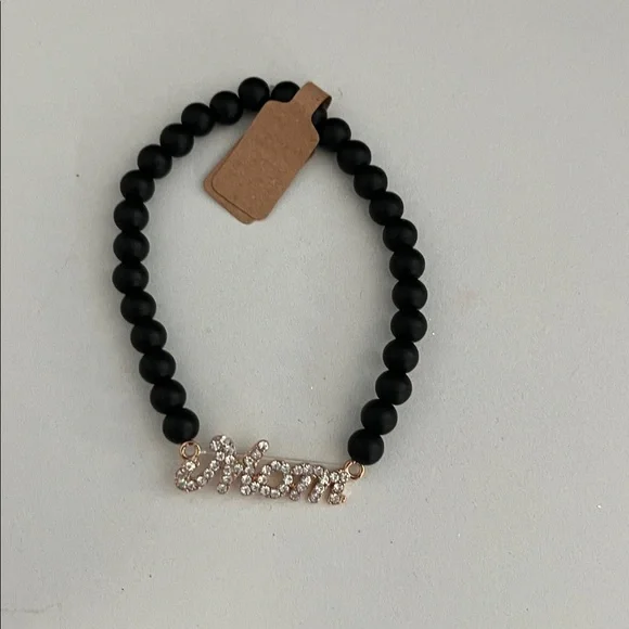 Matte black bead glitz ‘Mom’ bracelet - Picture 2 of 3